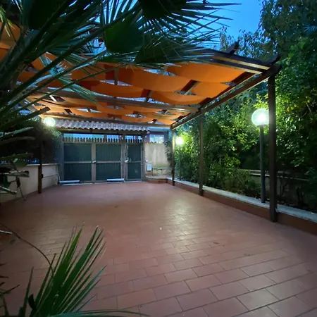 Casa vacanze 10 Minutes From The Vatican Parking Metr Roma